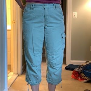 Ladies casual Natural Reflections capris